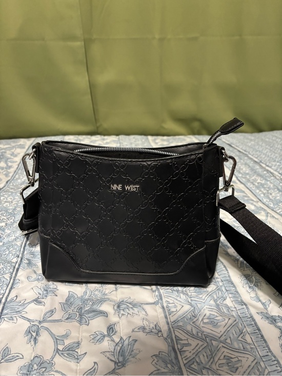 Nine West Handbags - Nine West Black Crossbody Bag
